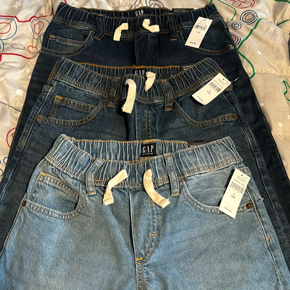 Pull On GAP denim jeans